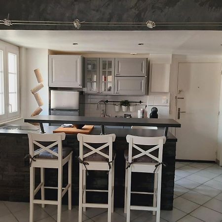 T2 Centre Ville Vue Faron 40M2 En Zone Pietonne 4Eme Etage Toulon Kültér fotó